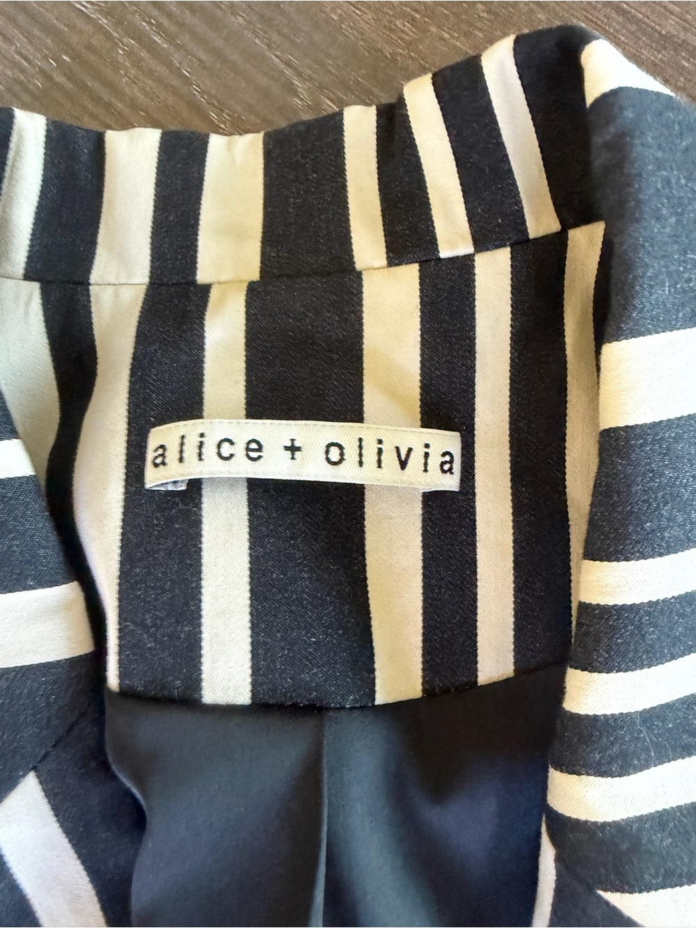 Alice+Olivia Black and White Striped Open-Front Blazer Jacket Size M - Picture 5 of 7